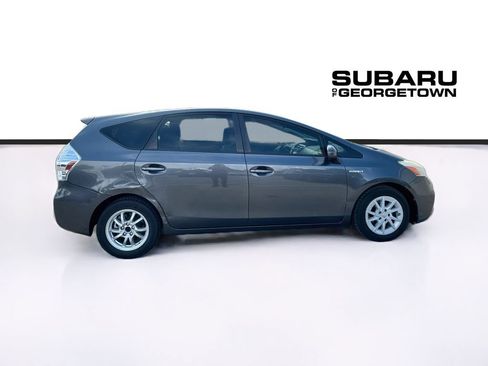 Used 2014 Toyota Prius V Three FWD image 8