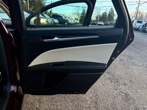 Used 2017 Ford Fusion Titanium image 13