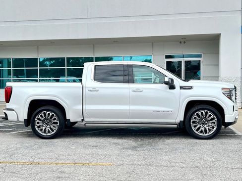 Used 2024 GMC Sierra 1500 Denali Ultimate image 3