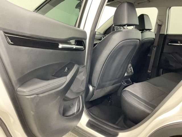 Used 2025 Kia Seltos S FWD image 14