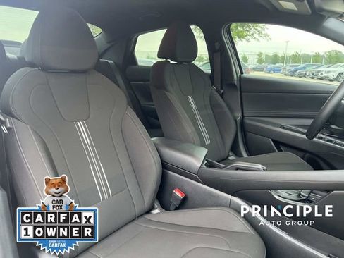 Used 2025 Hyundai Elantra Sport FWD image 30