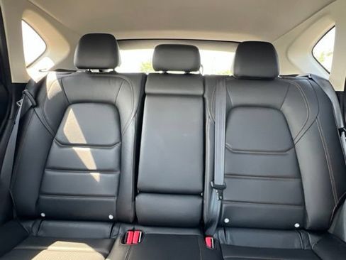 Used 2022 MAZDA CX-5 AWD 2.5 S w/ Premium Package image 31