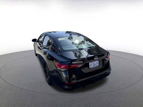 Used 2025 Nissan Sentra SV FWD image 11