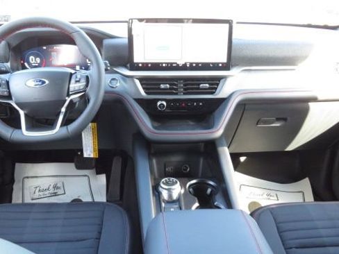 New 2026 Ford Explorer ST-Line image 2