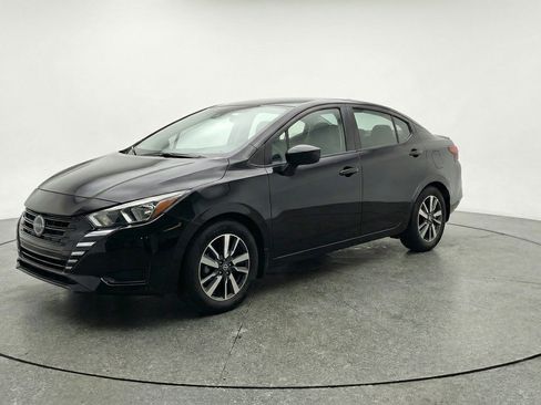 Used 2025 Nissan Versa SV FWD image 3