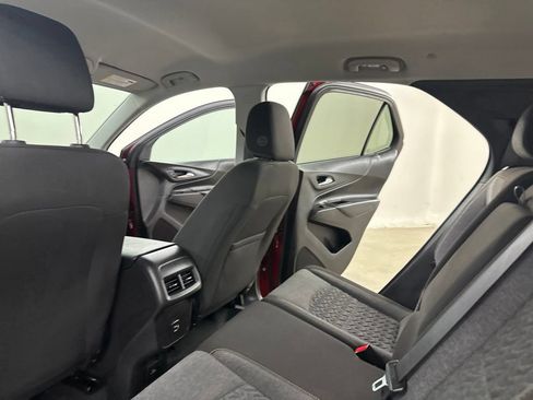 Used 2024 Chevrolet Equinox LT AWD/4WD image 29