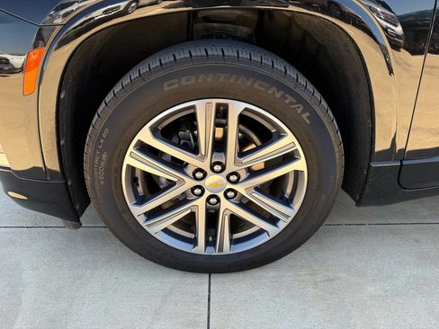 Used 2024 Chevrolet Traverse High Country AWD/4WD image 36