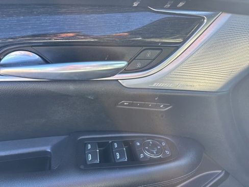 Used 2023 Cadillac XT5 Premium Luxury image 25