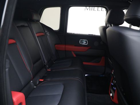 New 2026 Rolls-Royce Cullinan image 21