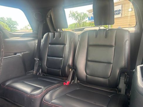 Used 2016 Ford Explorer Sport AWD/4WD image 16