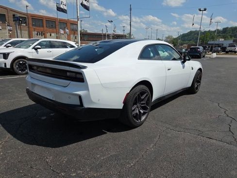 Used 2026 Dodge Charger Scat Pack w/ Blacktop Package AWD/4WD image 7