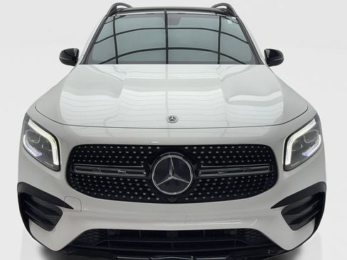 Used 2020 Mercedes-Benz GLB 250 w/ AMG Line image 4