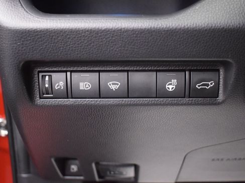 Used 2022 Toyota RAV4 XSE image 18