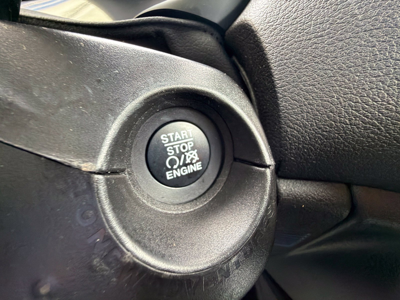 Used 2021 Jeep Renegade Latitude AWD/4WD image 16