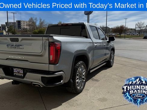 Used 2023 GMC Sierra 1500 Denali Ultimate AWD/4WD image 5