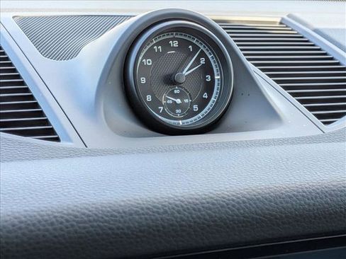 Used 2025 Porsche Macan Turbo image 21