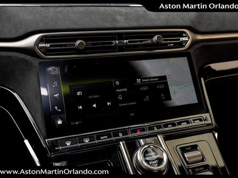 Used 2025 Aston Martin V8 Vantage Coupe image 48