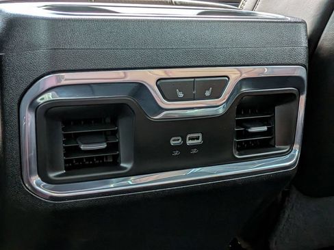Used 2024 GMC Sierra 2500 Denali Ultimate AWD/4WD image 19