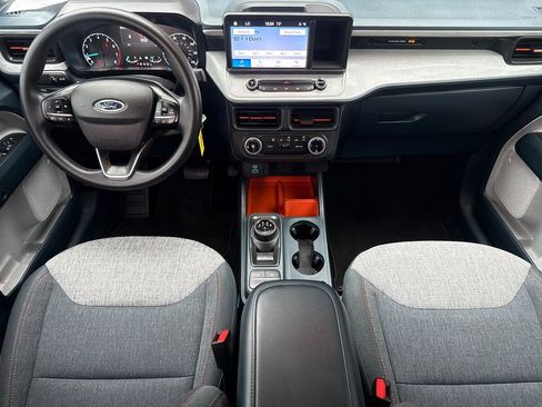 Used 2024 Ford Maverick XLT image 12