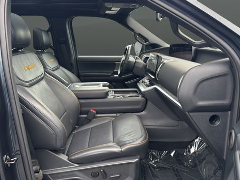 Used 2025 Ford Expedition Tremor AWD/4WD image 26