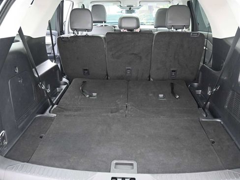 Used 2025 Ford Explorer Active w/ Active Comfort Package AWD/4WD image 17