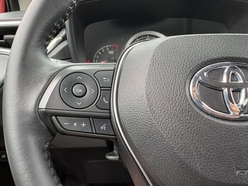 Used 2022 Toyota Corolla Cross LE AWD/4WD image 15