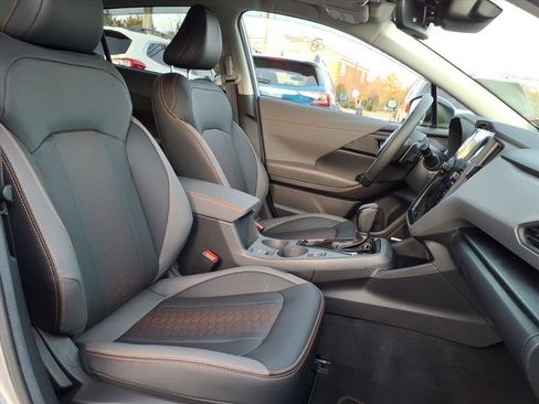 Used 2025 Subaru Crosstrek 2.5i Limited w/ Crosstrek Mirror Package image 8