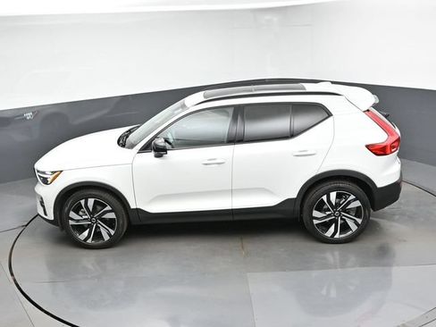 Used 2023 Volvo XC40 B5 Ultimate w/ Protection Package Premier AWD/4WD image 46