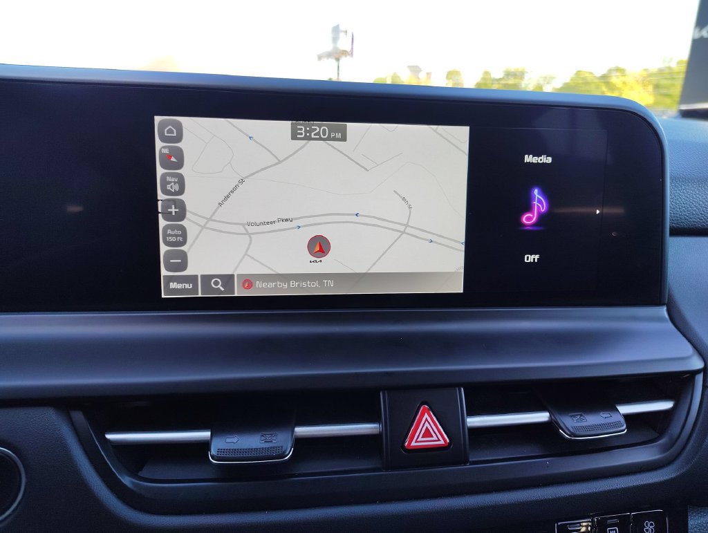 Certified 2025 Kia Seltos EX AWD/4WD image 14