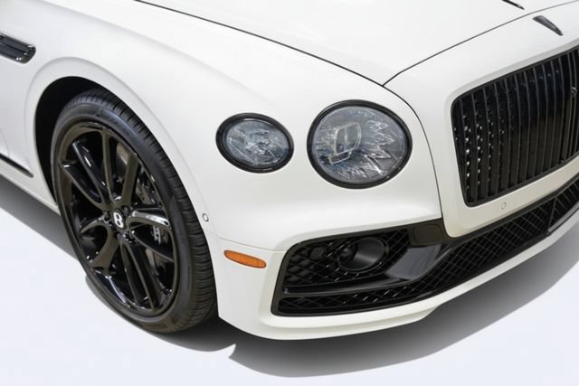 Used 2024 Bentley Flying Spur V8 AWD/4WD image 10