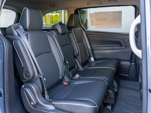 New 2026 Honda Odyssey Touring image 15