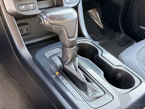 Used 2020 Chevrolet Colorado Z71 image 28