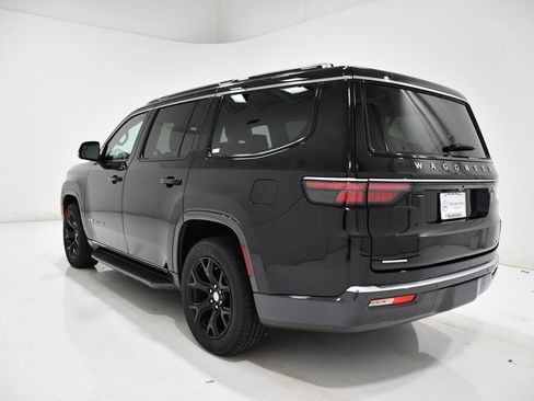 Used 2022 Jeep Wagoneer Series II w/ Flexible Seating Group image 3