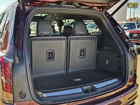 Used 2022 Cadillac XT6 Sport w/ Technology Package image 19