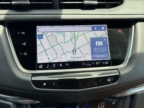 Used 2025 Cadillac XT5 Premium Luxury w/ Technology Package FWD image 10