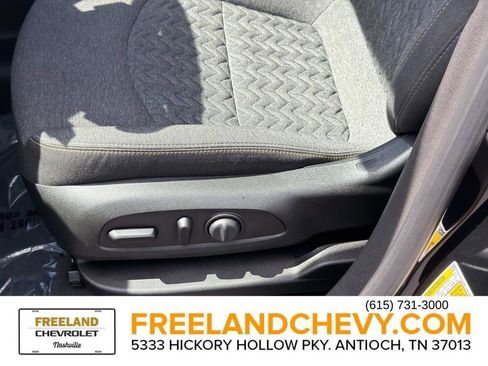 Used 2024 Chevrolet Equinox LT FWD image 24