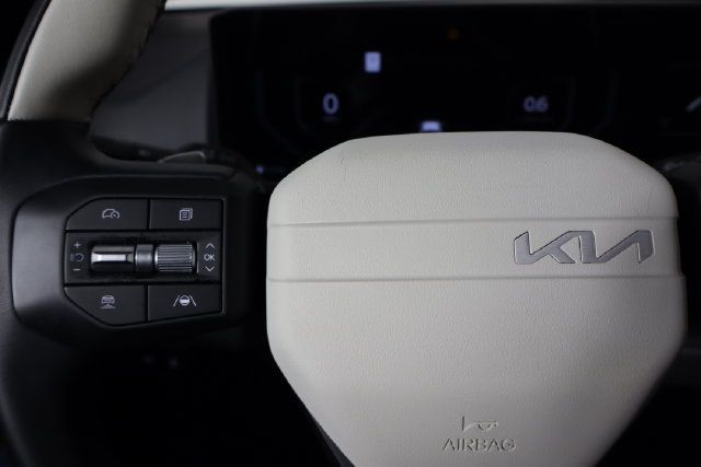 Used 2025 Kia K4 GT-Line FWD image 8
