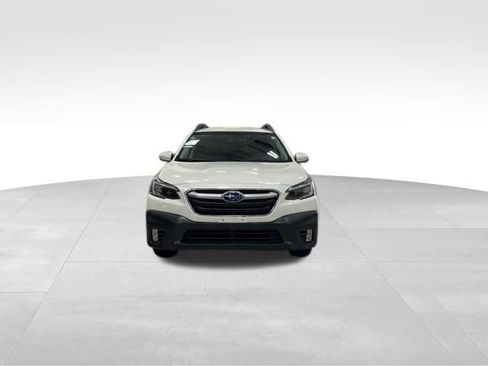 Used 2020 Subaru Outback Premium AWD/4WD image 4