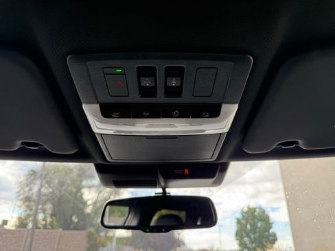 New 2025 Mitsubishi Outlander SEL Black Edition AWD/4WD image 18