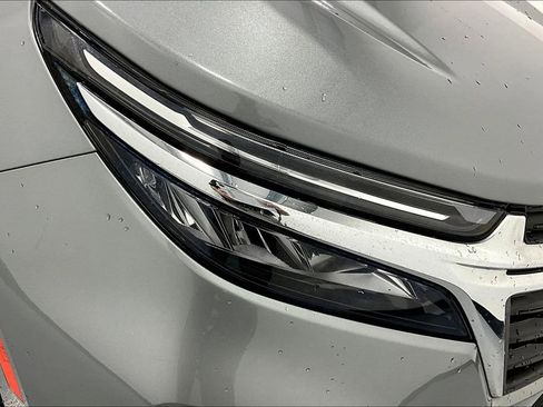 Used 2023 Chevrolet Equinox LT image 37