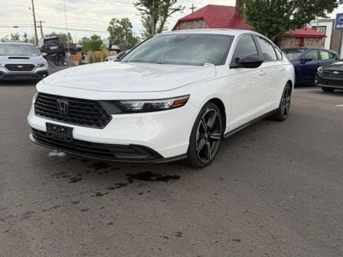 Used 2023 Honda Accord Sport image 6