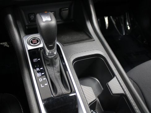 Used 2025 Nissan Sentra SV image 28