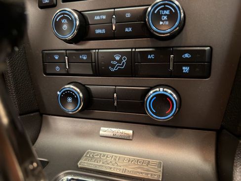 Used 2010 Ford Mustang GT Premium image 31