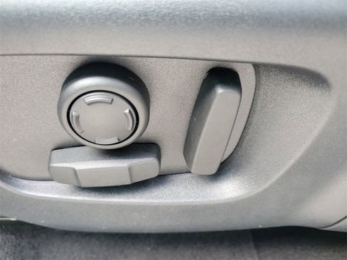 New 2025 Land Rover Discovery Sport S image 27