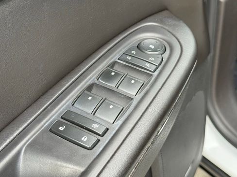 Used 2017 GMC Acadia Limited SLT FWD image 21