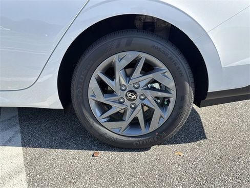 New 2026 Hyundai Elantra Blue image 19