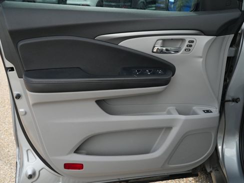 Used 2022 Honda Pilot Special Edition image 11
