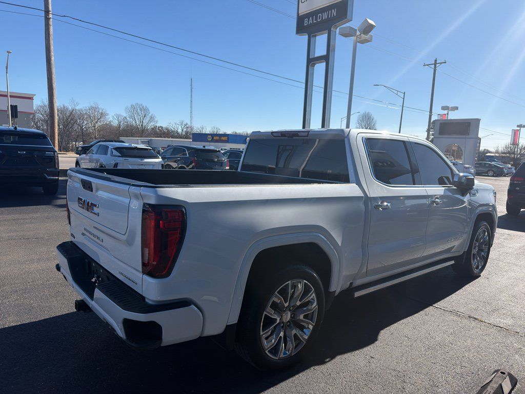 Used 2024 GMC Sierra 1500 Denali AWD/4WD image 4