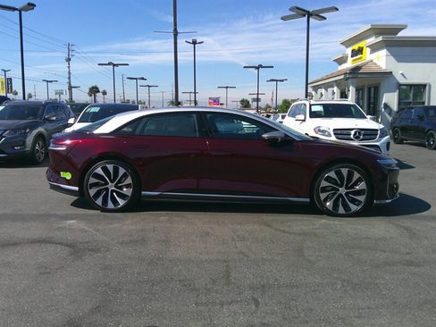 Used 2022 Lucid Air Grand Touring image 7