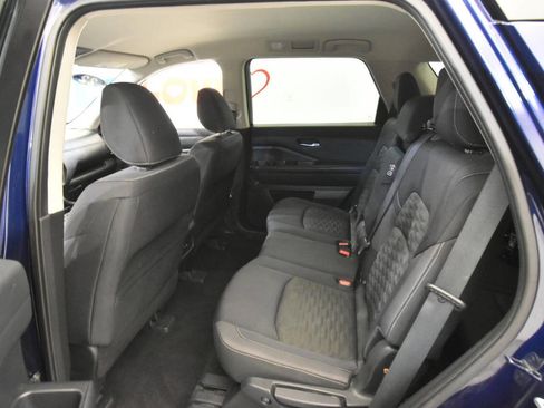 Used 2022 Nissan Pathfinder SV w/ SV Black Package FWD image 17